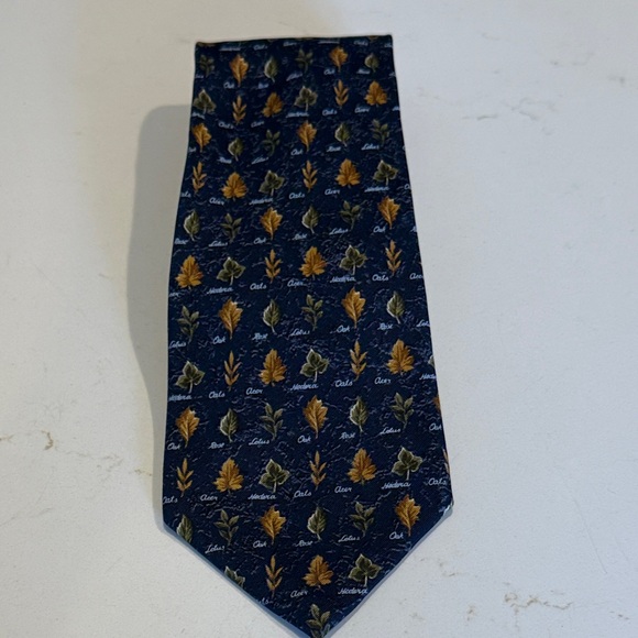 Coach 💯 % Silk Tie - Picture 1 of 5